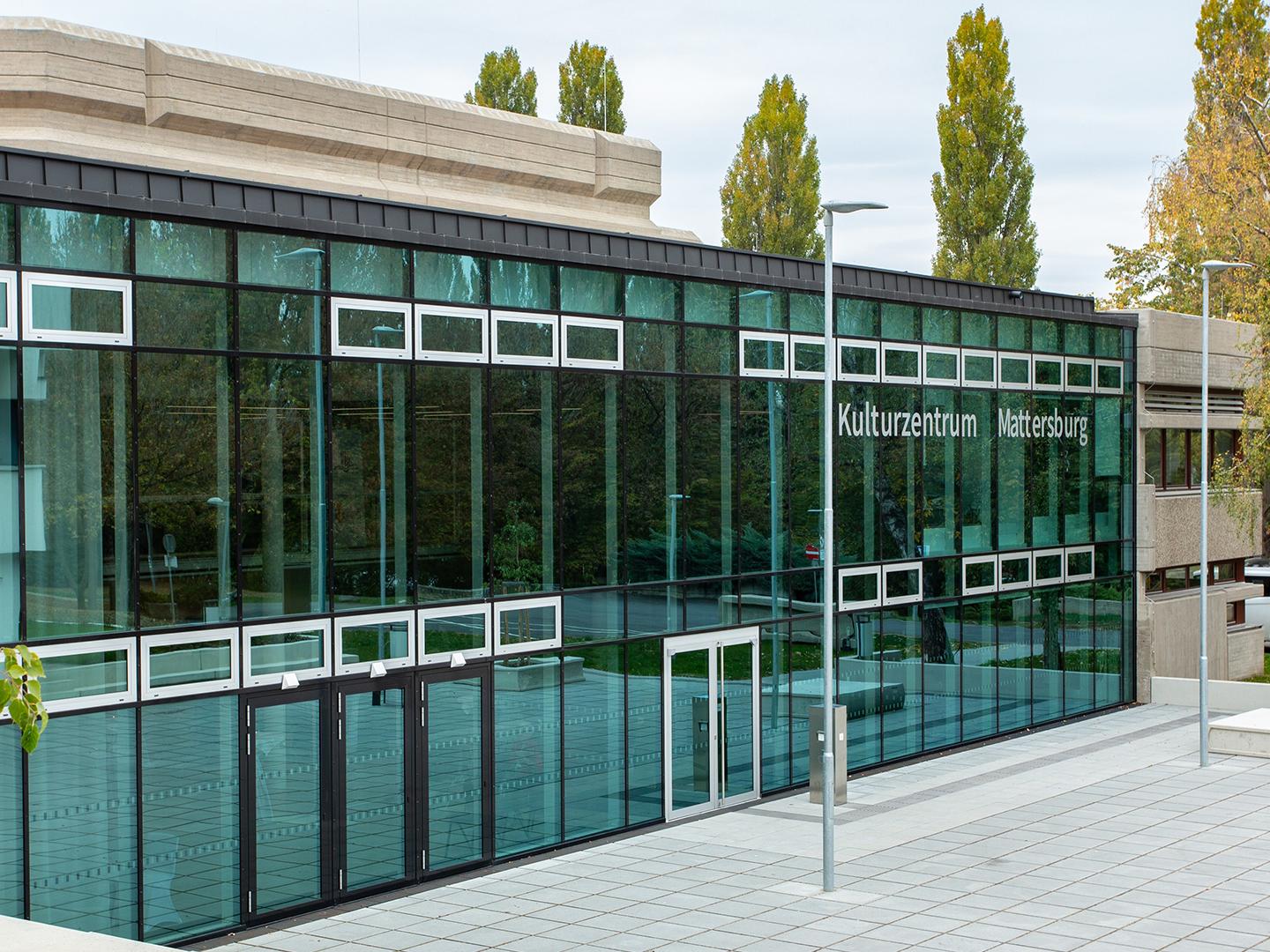 Kulturzentrum Mattersburg Außenansicht Front