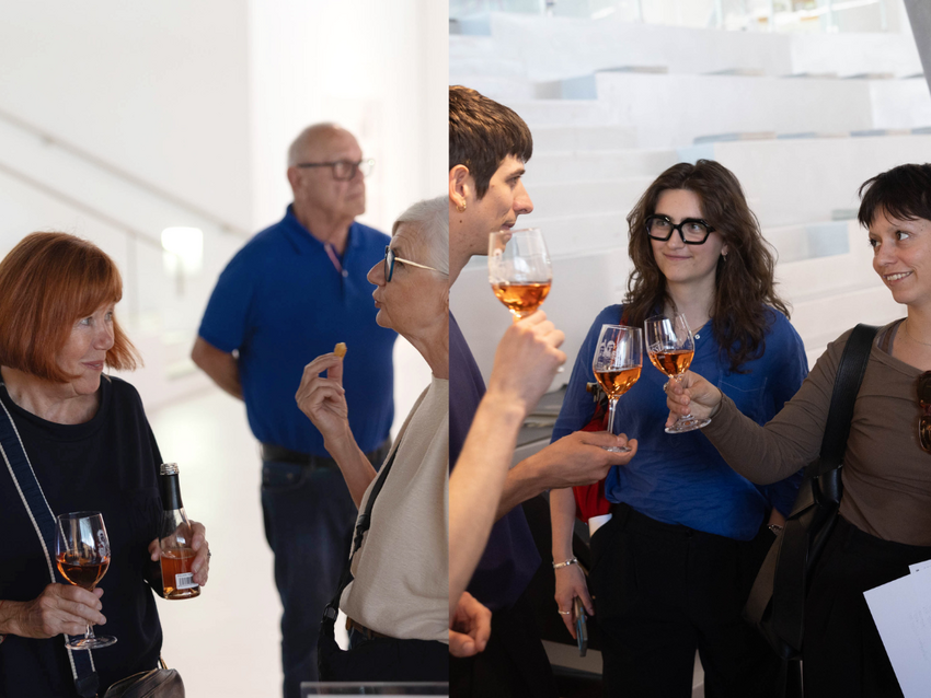 Personen die Trinken und Essen